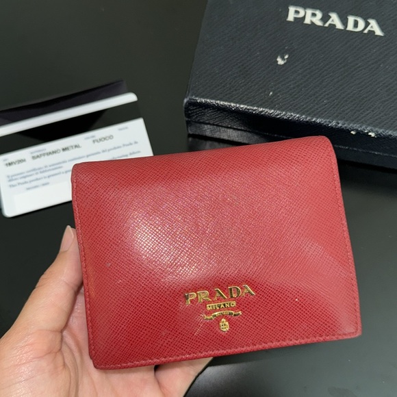 Prada Red Wallet Vintage 1Mv204 Fuoco Saffiano w/Authentication Card - Picture 3 of 12